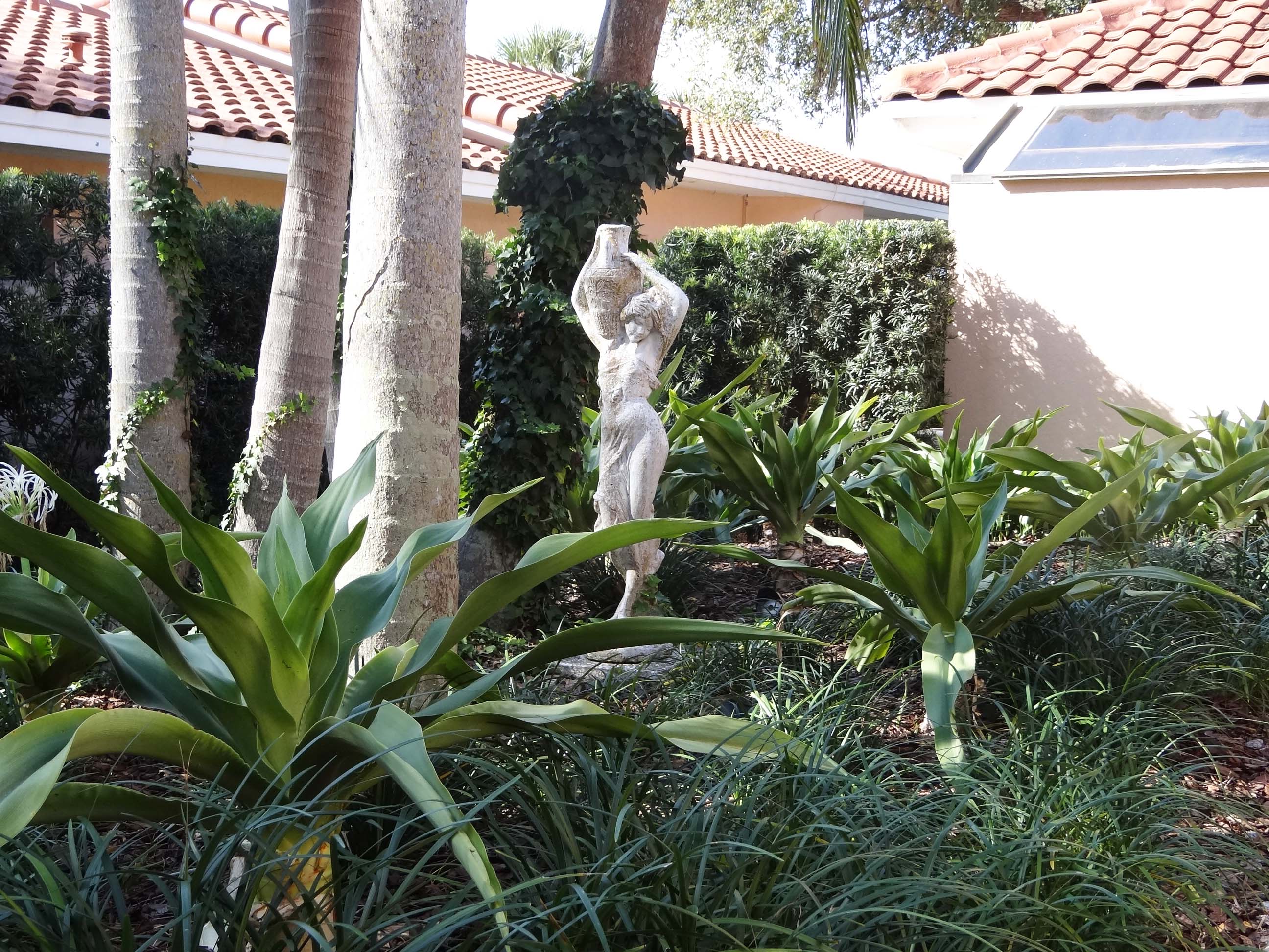 Beachside Gardens, LLC - STATUE GARDEN
